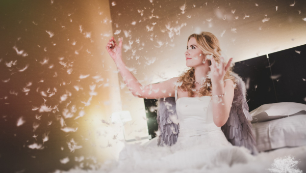 Piórka na ślubie - pomysł na motyw przewodni ślubu i wesela